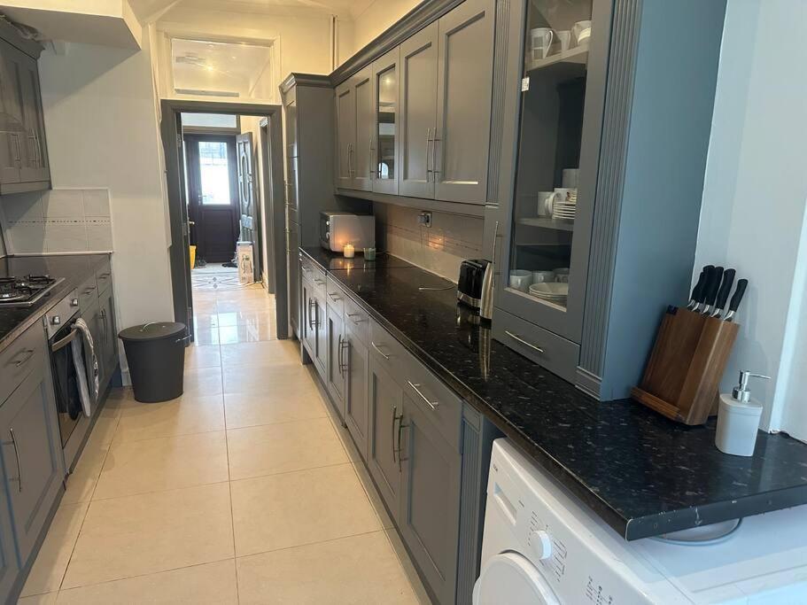 5 Bedroom House Se6 ロンドン エクステリア 写真