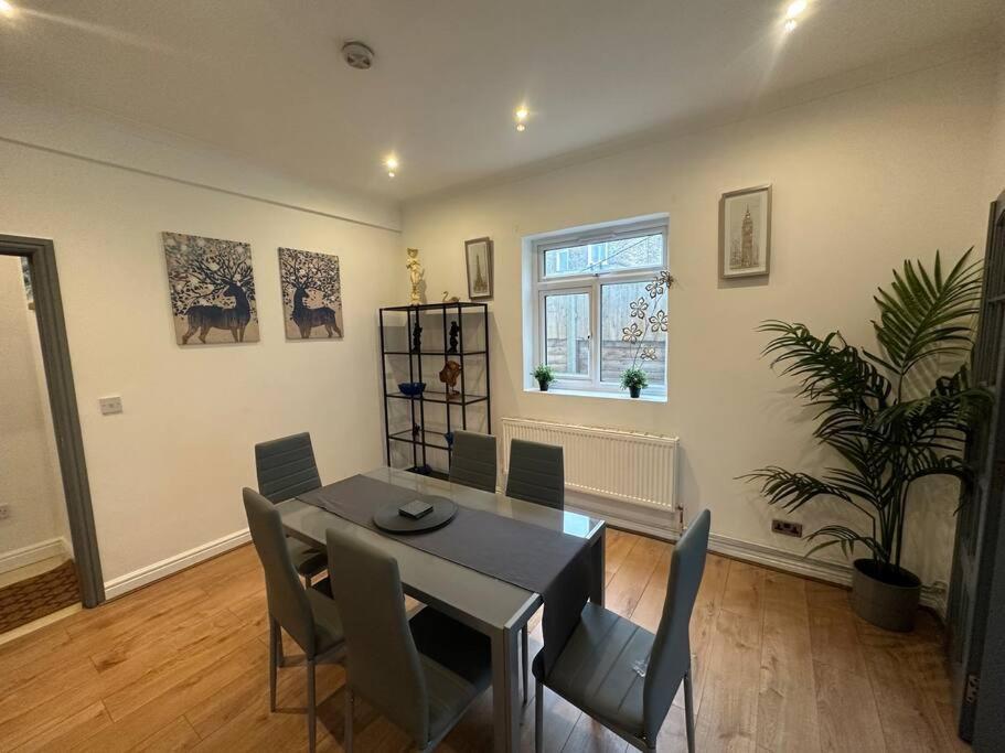 5 Bedroom House Se6 ロンドン エクステリア 写真